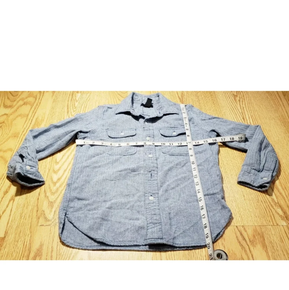 Gap Boys Button Up Shirt Size: Medium Long Sleeve